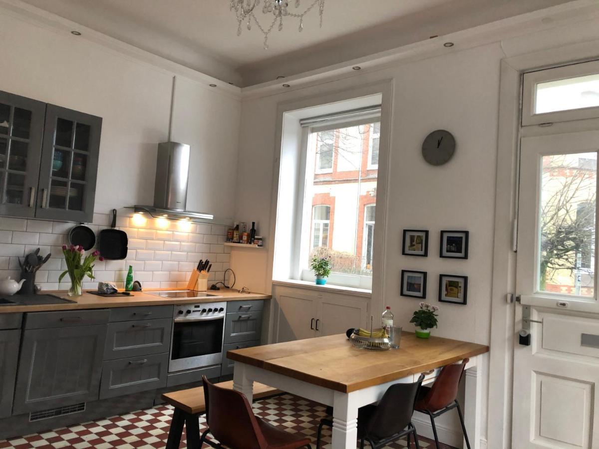 Grosszuegige Altbauwohnung In Bestlage Hamburg Luaran gambar