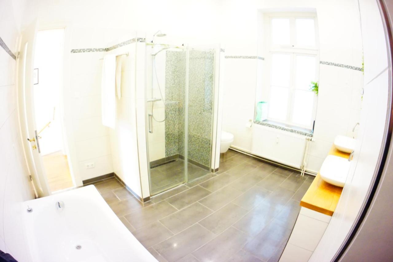 Grosszuegige Altbauwohnung In Bestlage Hamburg Luaran gambar