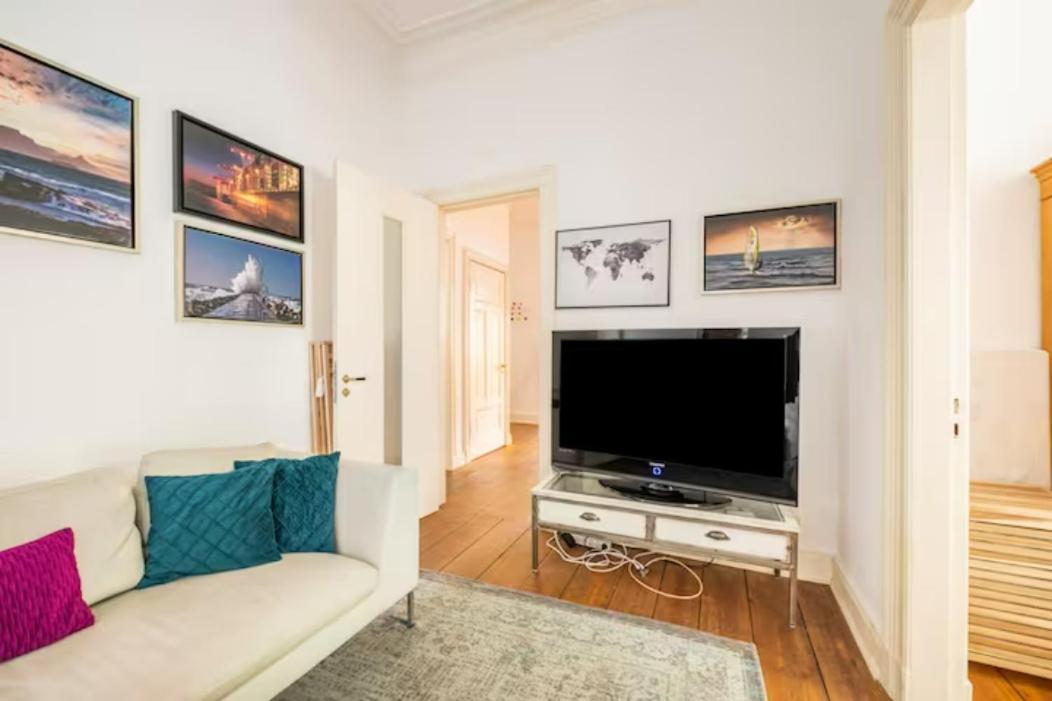 Grosszuegige Altbauwohnung In Bestlage Hamburg Luaran gambar